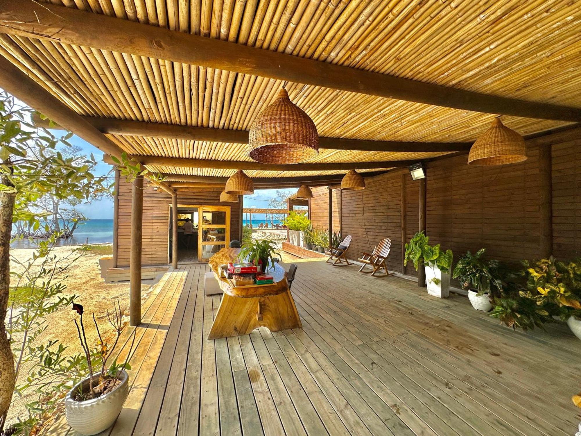 Medusa Hostel Isla Tintipan Tintipan Island Екстериор снимка