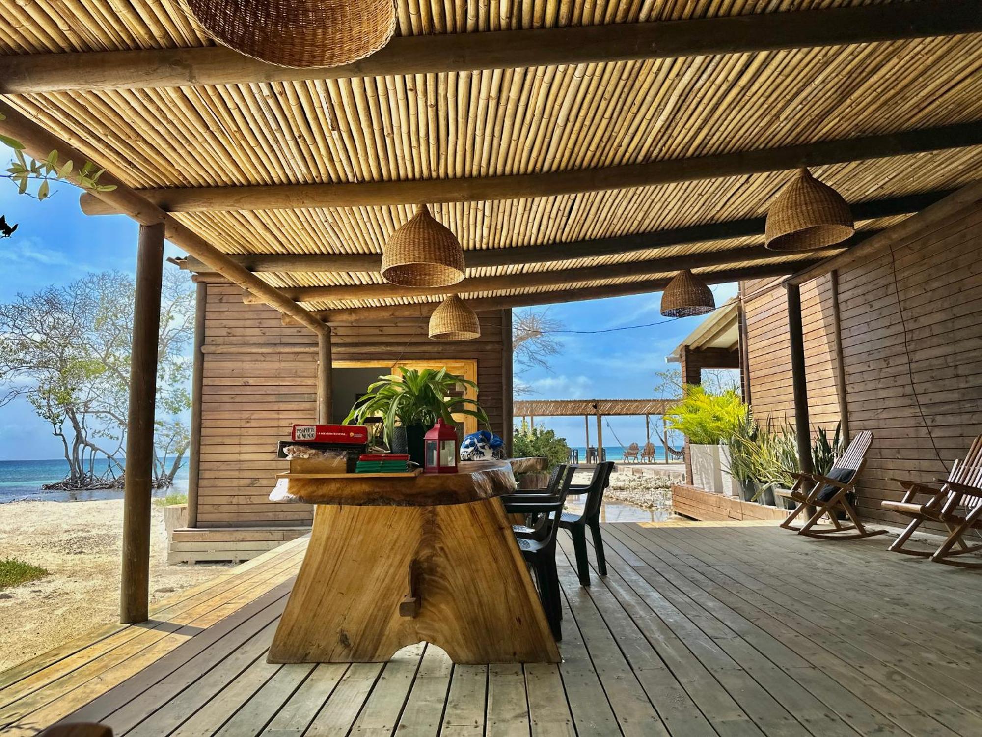 Medusa Hostel Isla Tintipan Tintipan Island Екстериор снимка
